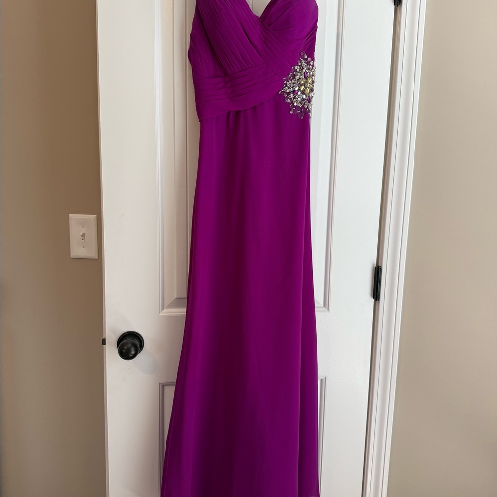 Kiss Kiss Formal Purple One Shoulder Prom/Pageant Dress Size 2